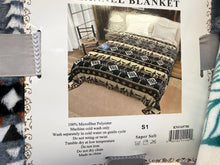 Load image into Gallery viewer, Coyote S1 Super Plush Blanket
