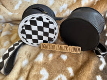 Load image into Gallery viewer, Checkered Wristlet Wallet
