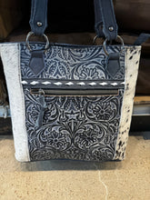 Load image into Gallery viewer, Full Tooled Cowhide Handbag BA2820
