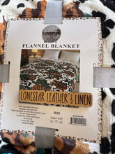 Load image into Gallery viewer, Turquoise Cheetah Cow Print Super Plush Blanket S28
