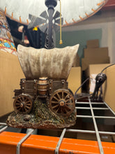 Load image into Gallery viewer, RA7462 Wagon Lamp
