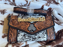 Load image into Gallery viewer, Checkered Spade Cowhide Tooled Leather Wallet Purse
