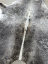 Load image into Gallery viewer, Natural Silver Brindle Cowhide Rug 75x80”
