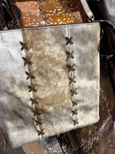 Load image into Gallery viewer, Distressed Leather Axis &amp; Leopard Crossbody Purse
