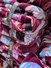Load image into Gallery viewer, MIA Hilbert Burgundy Feather Super Plush Blanket

