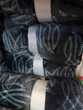 Load image into Gallery viewer, Butterfly Bootstitch B7 Super Plush Blanket
