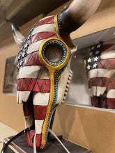 Load image into Gallery viewer, Americana US Cowskull Statue
