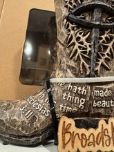 Load image into Gallery viewer, RA7751 Ecclesiastes Jesus Fish Boot Vase
