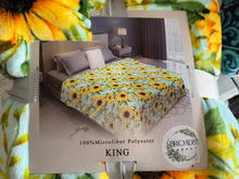 Load image into Gallery viewer, Light Blut Sunflower Super Plush Blanket
