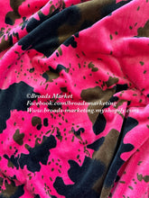 Load image into Gallery viewer, Hot Pink Cow Super Plush King Blanket
