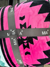 Load image into Gallery viewer, Series 15 MIA Yara Hot Pink Aztec Blanket
