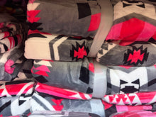 Load image into Gallery viewer, Pink &amp; Grey Stella A59 Super Plush Blanket
