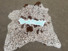 Load image into Gallery viewer, 3’ Cowhide Rugs
