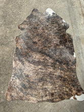 Load image into Gallery viewer, 3 Foot Cowhide Rugs
