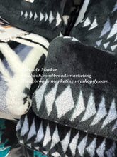 Load image into Gallery viewer, Black &amp; White Super Plush Aztec Blanket
