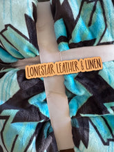 Load image into Gallery viewer, Jerry Turquoise Super Plush Blanket  S31
