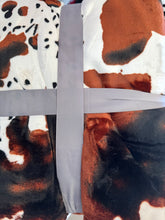 Load image into Gallery viewer, Twin Cow Throw Plush Blanket
