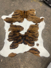 Load image into Gallery viewer, Tricolor Brindle Calf Cowhide Rugs
