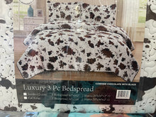 Load image into Gallery viewer, Cow Print Reversible Bedding Set
