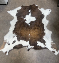 Load image into Gallery viewer, Tricolor Calf Cowhide Rugs
